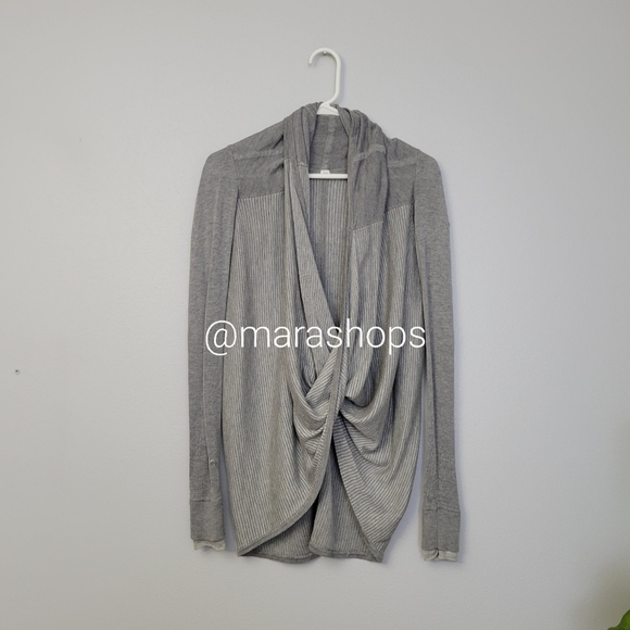 Lululemon Iconic Sweater Wrap - Picture 2 of 5